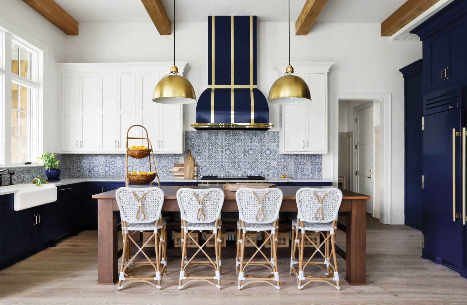 10 Bold Kitchen Cabinets That Make A Case For Color | LUXE Interiors + Design