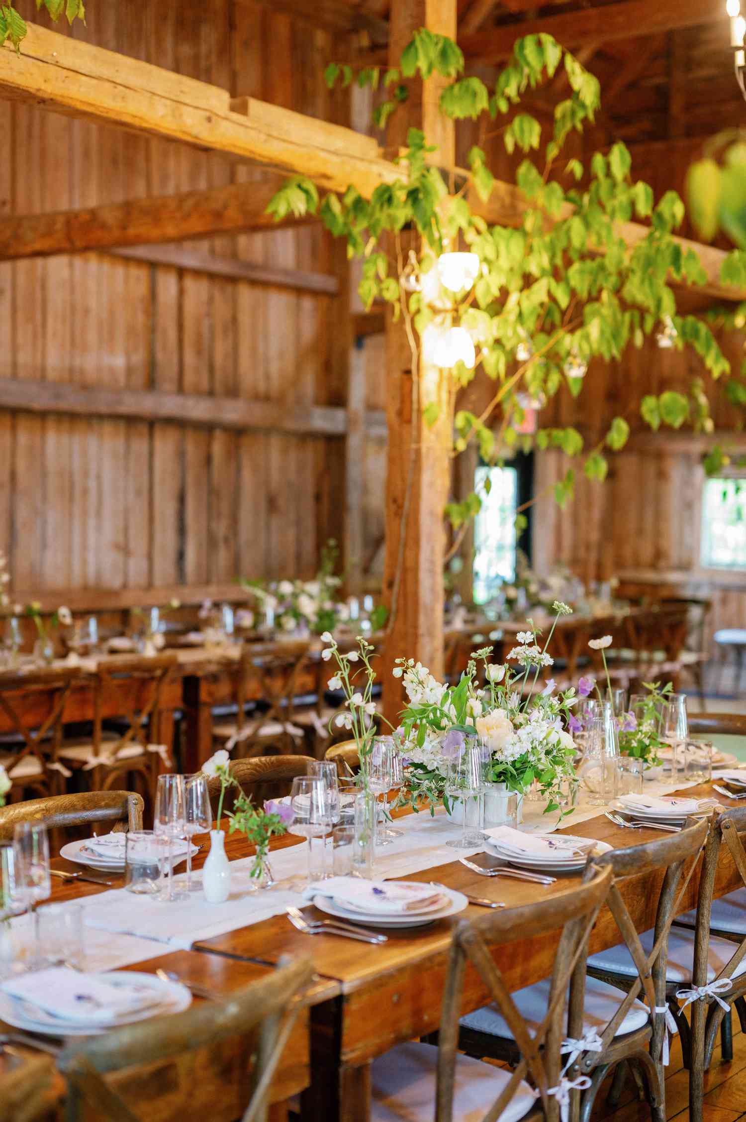 29 Simple Wedding Decorations That Require Little Effort