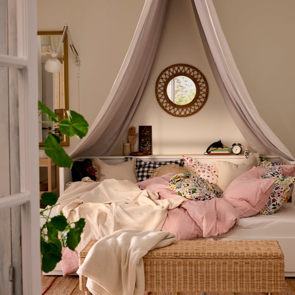 A gallery of bedroom inspiration - IKEA
