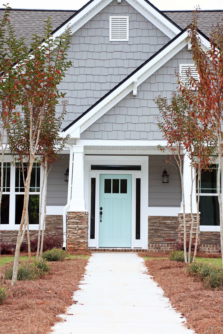 Considering Gray Exterior Paint? Here Are 7 Ideas That Will Help You Decide