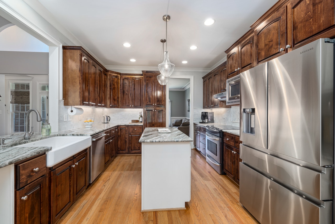 Galley Kitchen: 9 Effective Tips for an Efficient Layout