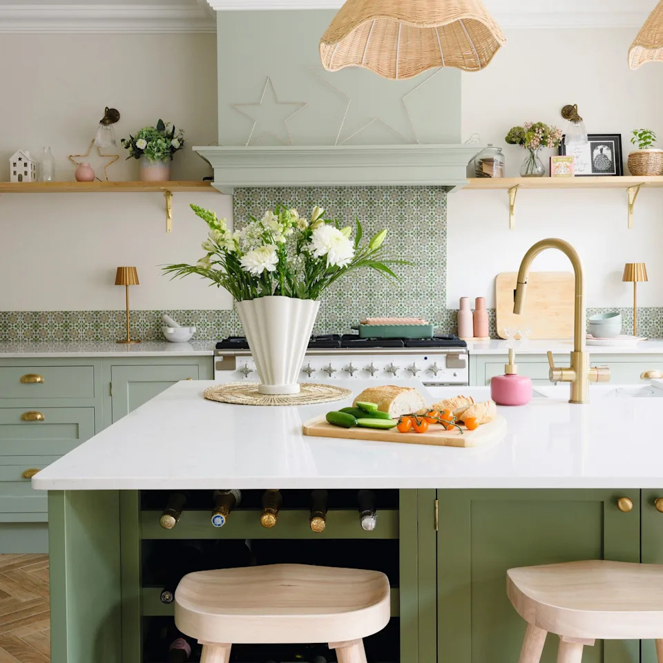 Pastel pink and green are a match made in heaven in this modern country kitchen - Yahoo Life UK