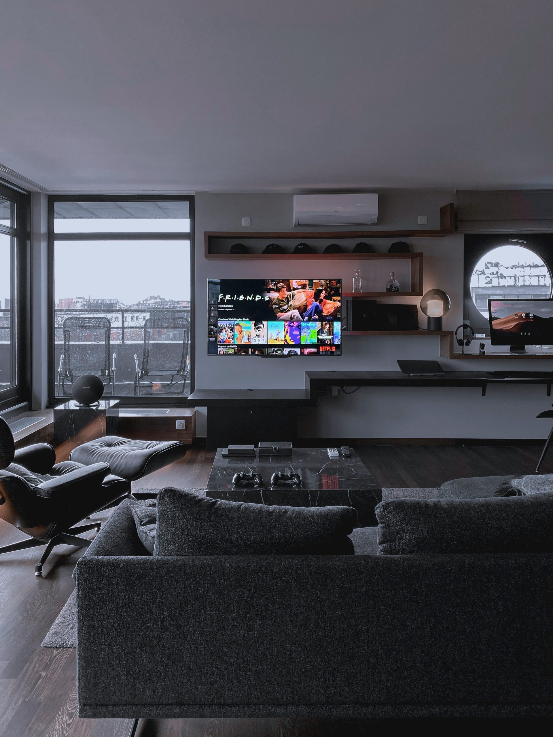 Quick look over the living room of the Blvck Penthouse.