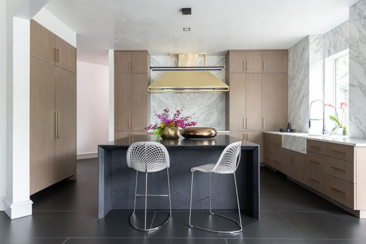 Stunning Dark Floor Kitchen Ideas For Every Style Home
