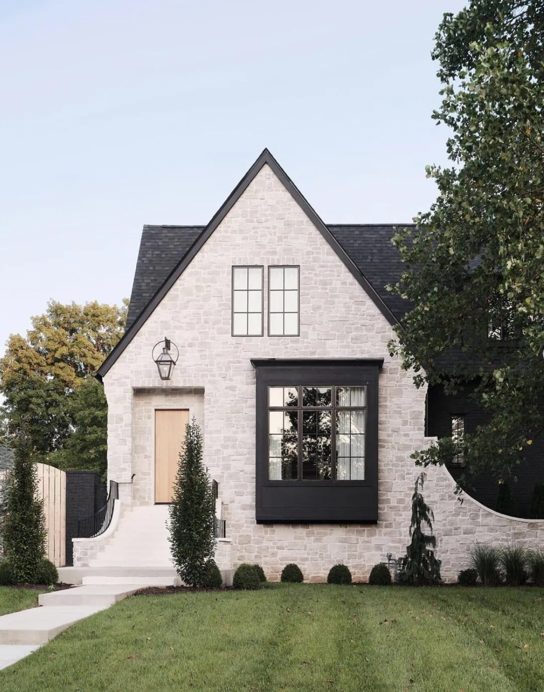 Wanting The White House Black Trim Look On The Exterior?