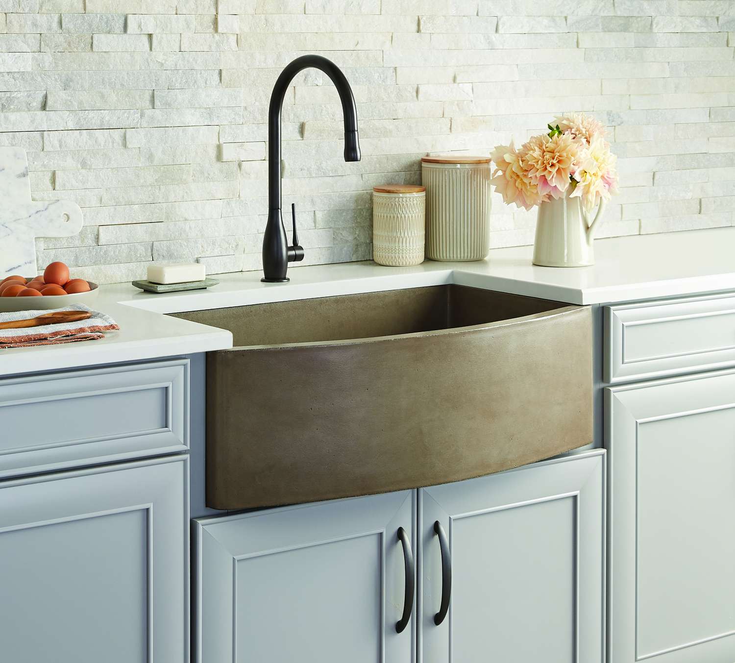 11 Beautiful Kitchen Sink Ideas That Will Transform Your Space