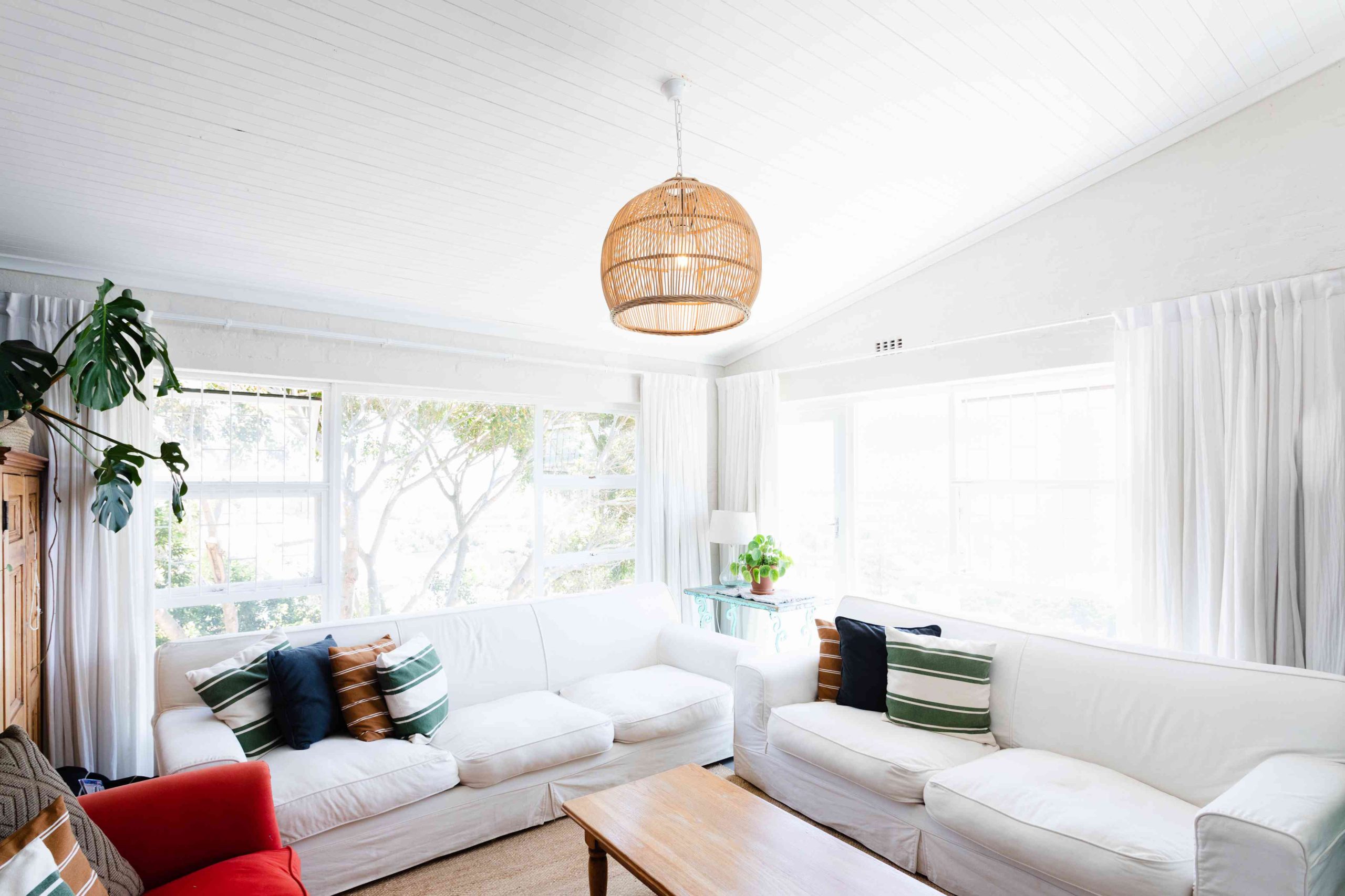 14 Living Room Lighting Ideas to Create the Right Mood