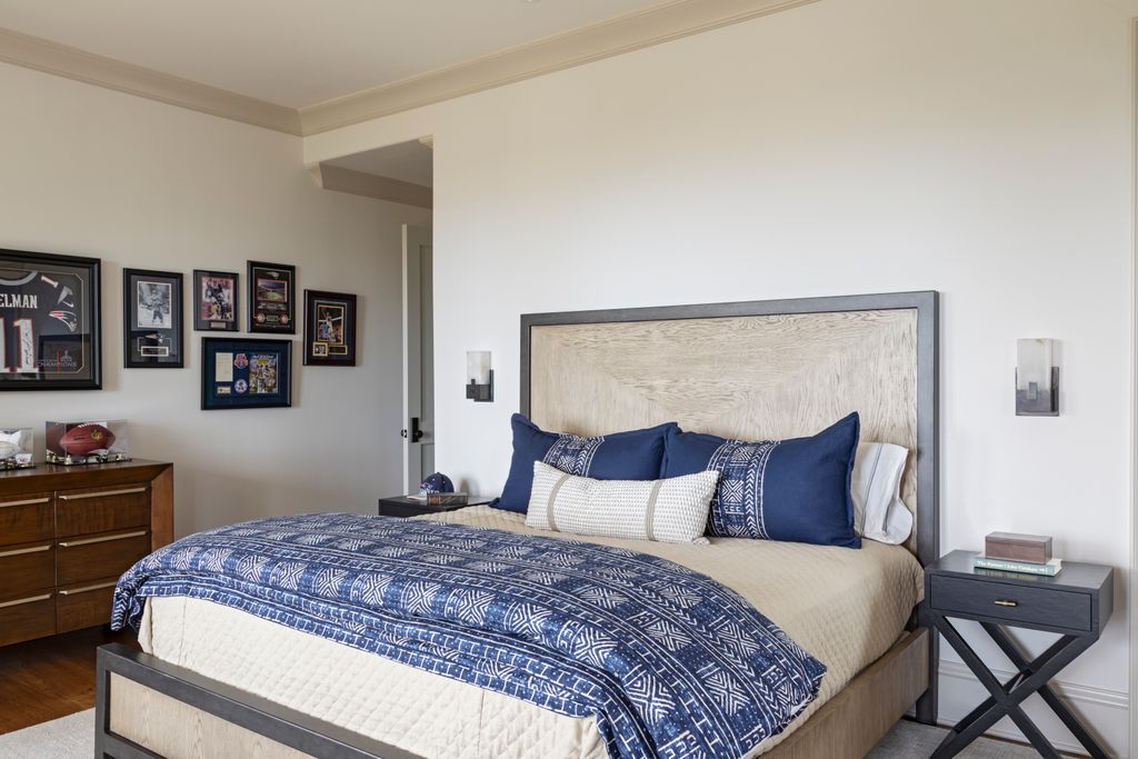 15 Modern Men's Bedroom Ideas That Take the “Ick” out of Bachelor Pads | AD Middle East