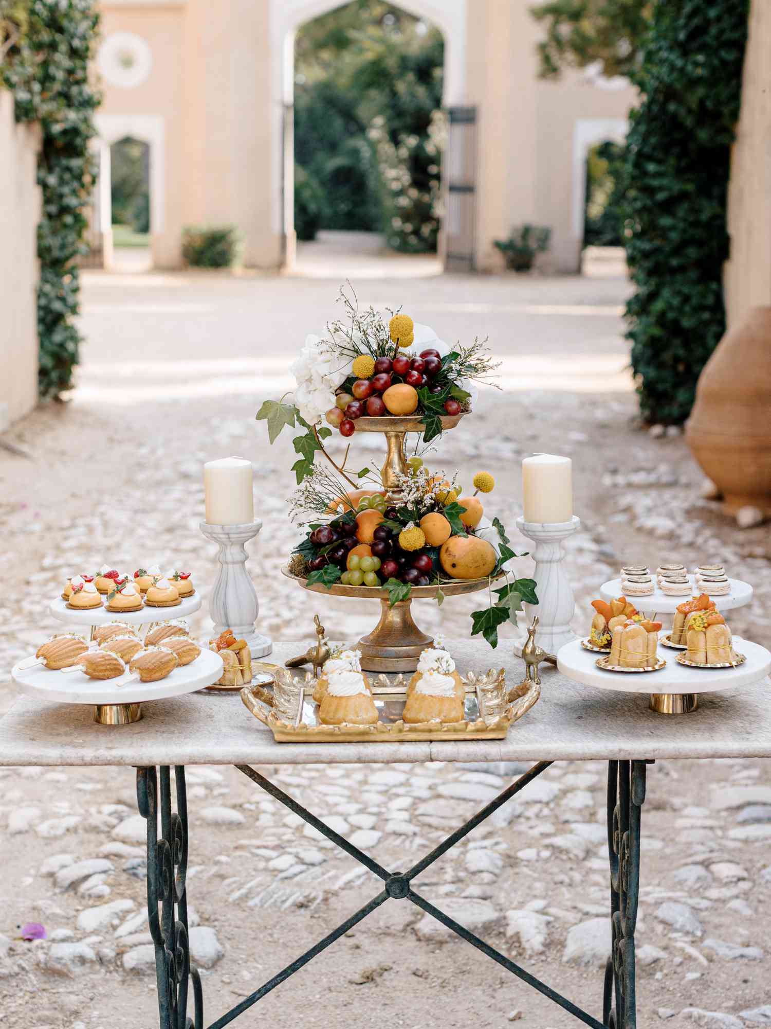 18 Best Wedding Buffet Ideas for Your Reception