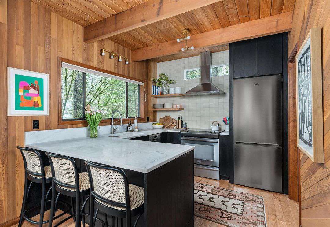 18 Charming Cabin Kitchen Ideas to Inspire