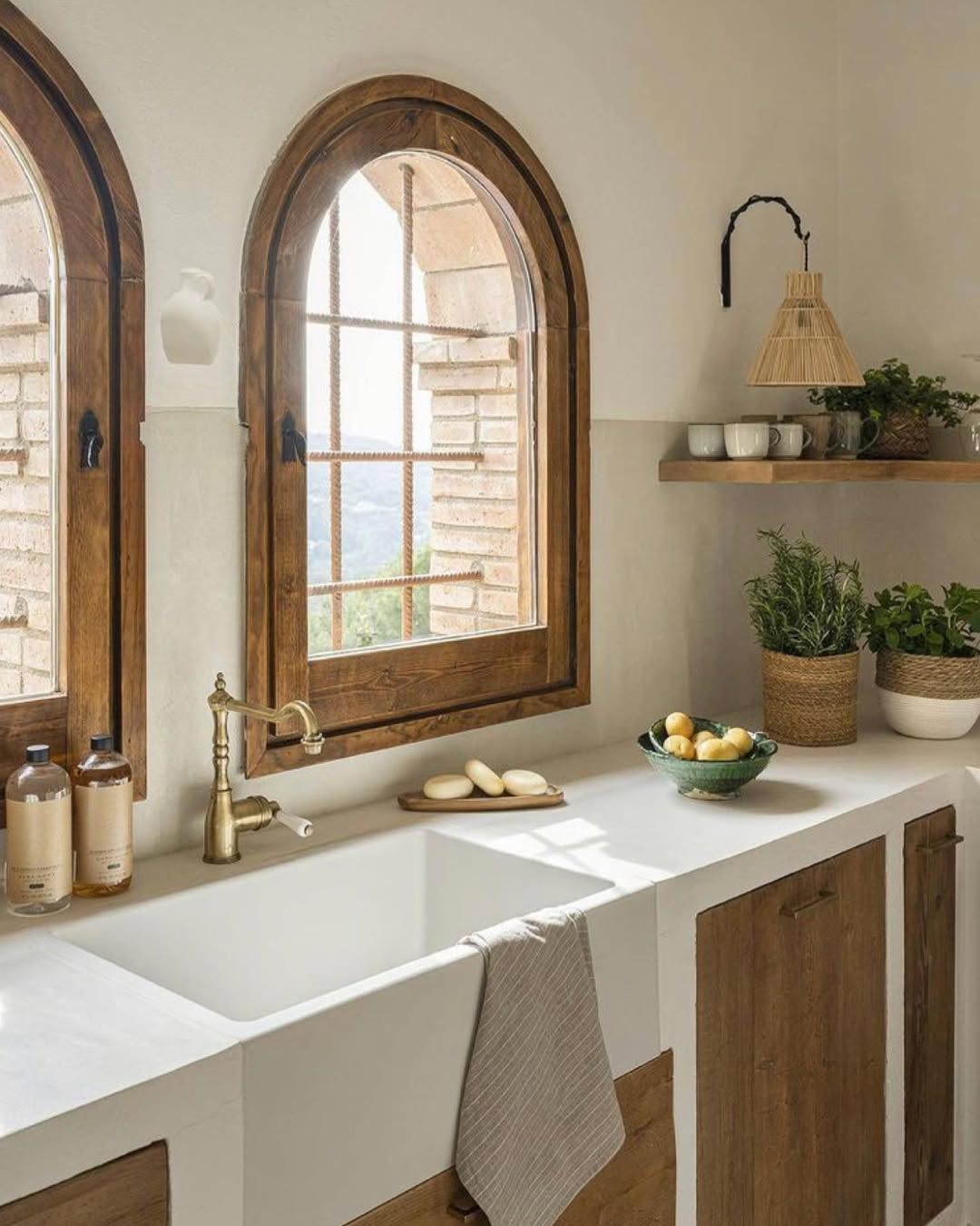 19 Kitchen Window Treatments That Make the Sink Zone Feel Designed, Not Ignored