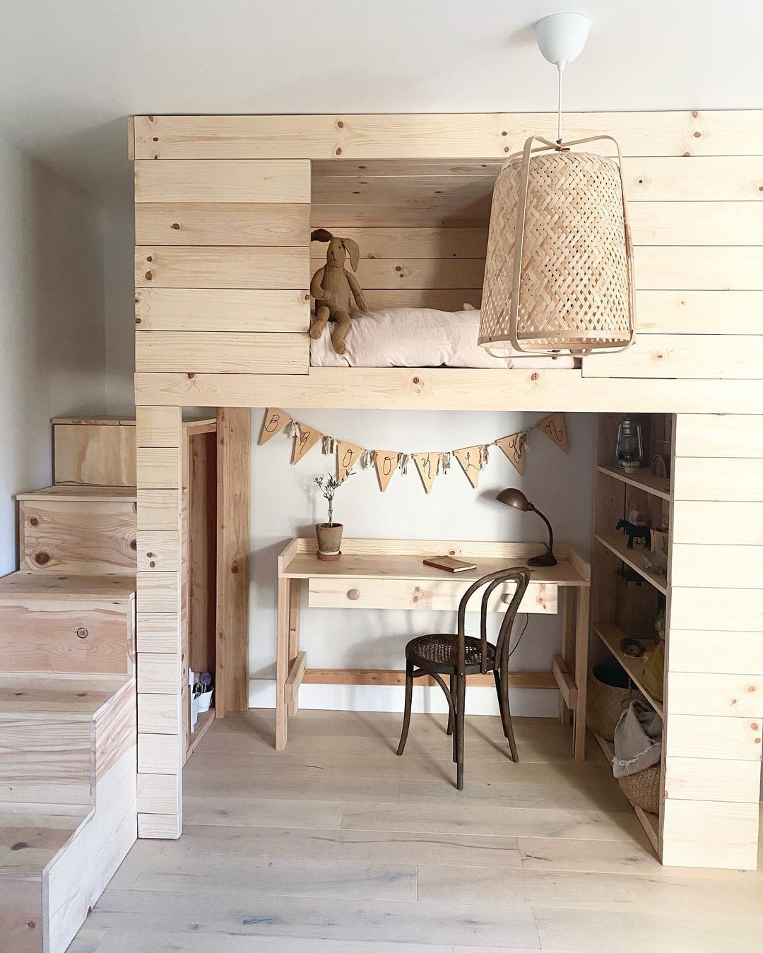 20 Chic Bunk Bed Design Ideas