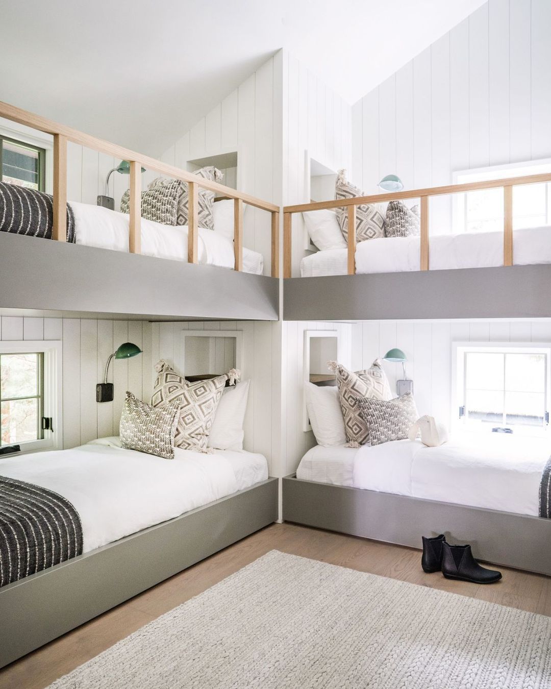 20 Chic Bunk Bed Design Ideas