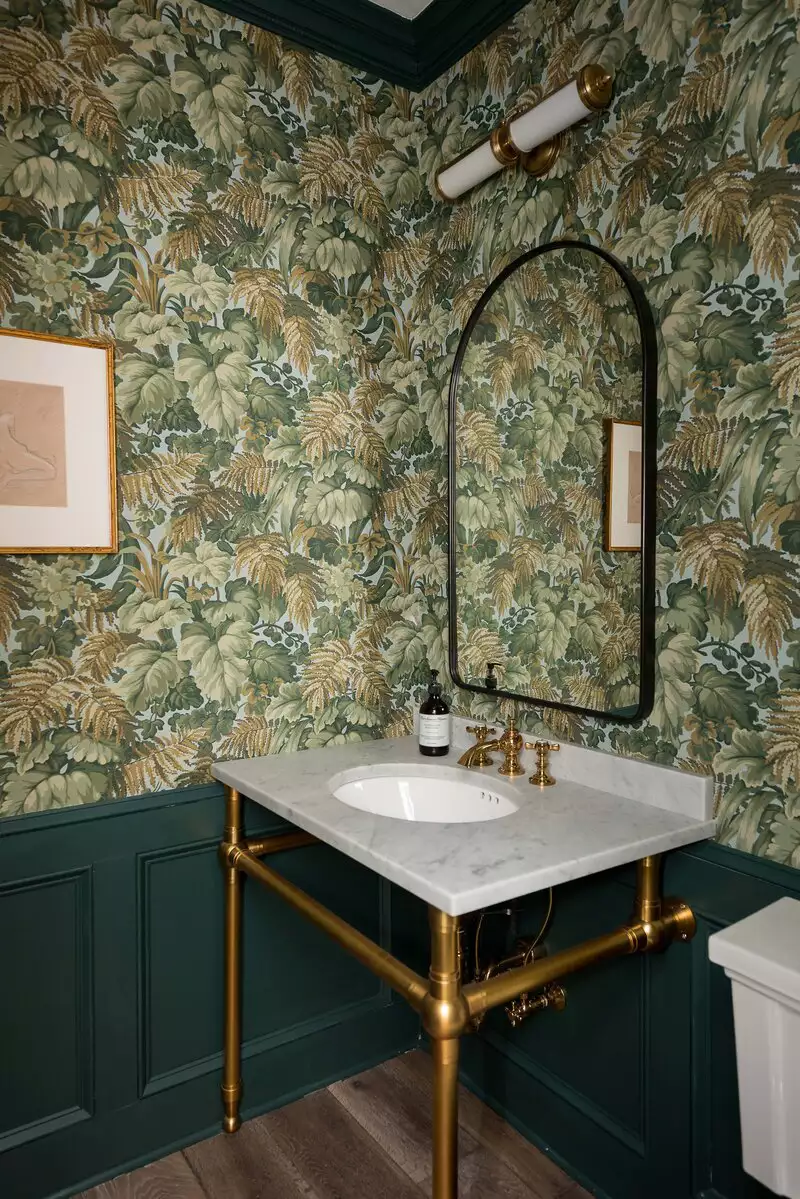20 Green Bathrooms Ideas That Will Make You Want to Redo Yours