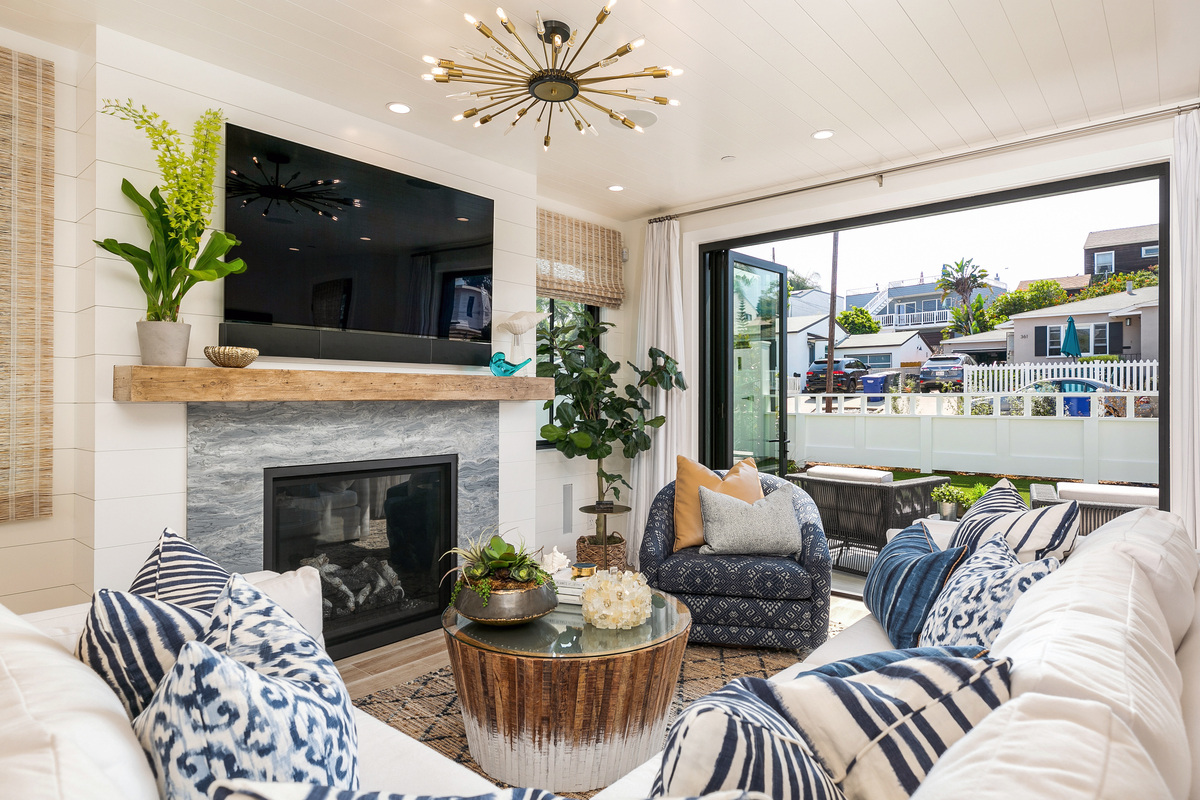 22 Sectional Living Room Ideas That Will Inspire You – The Spruce – Kern & Co.