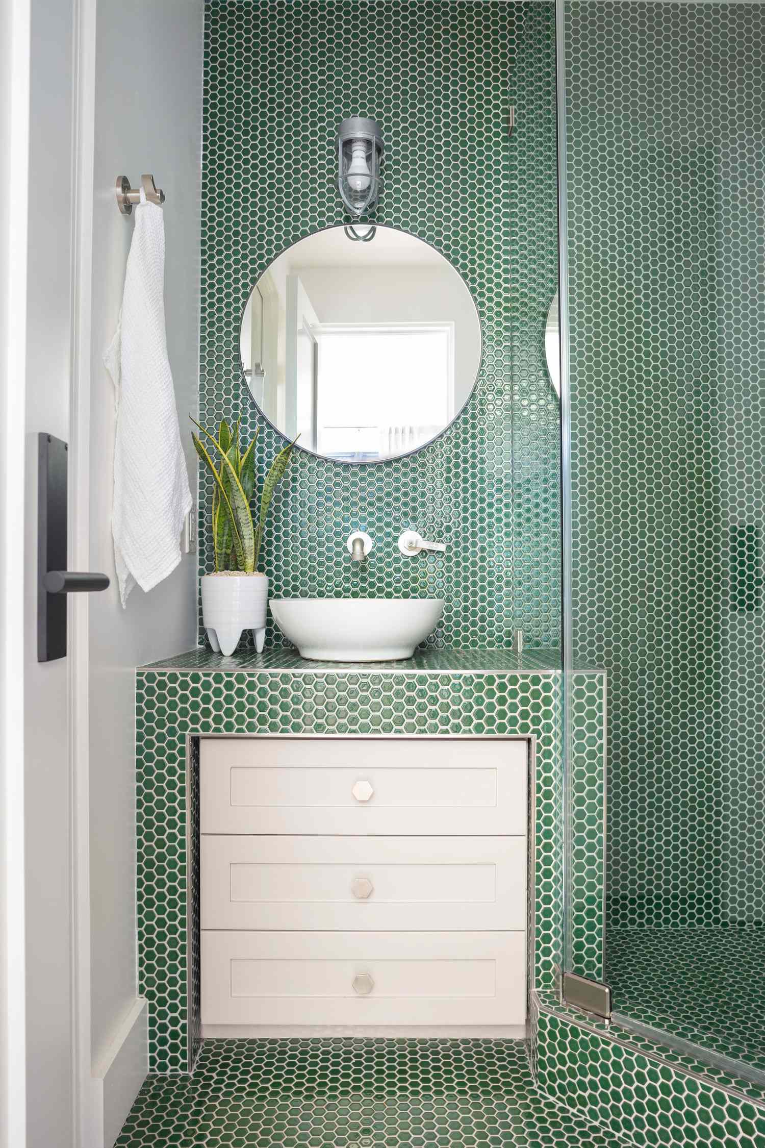 23 Gorgeous Green Bathroom Ideas