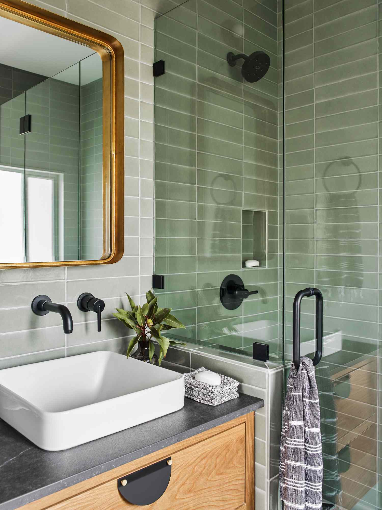23 Gorgeous Green Bathroom Ideas