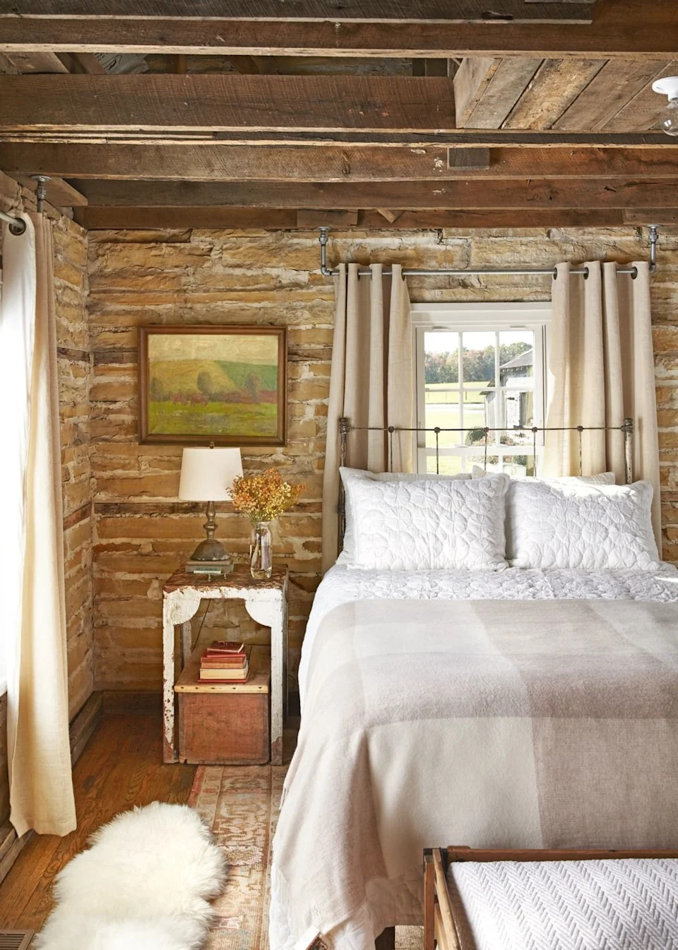 23 Rustic Decorating Ideas for Your Bedroom