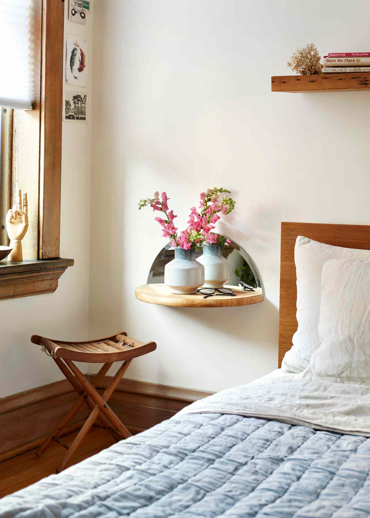 25 Small Bedroom Decor Ideas That Are Big on Style