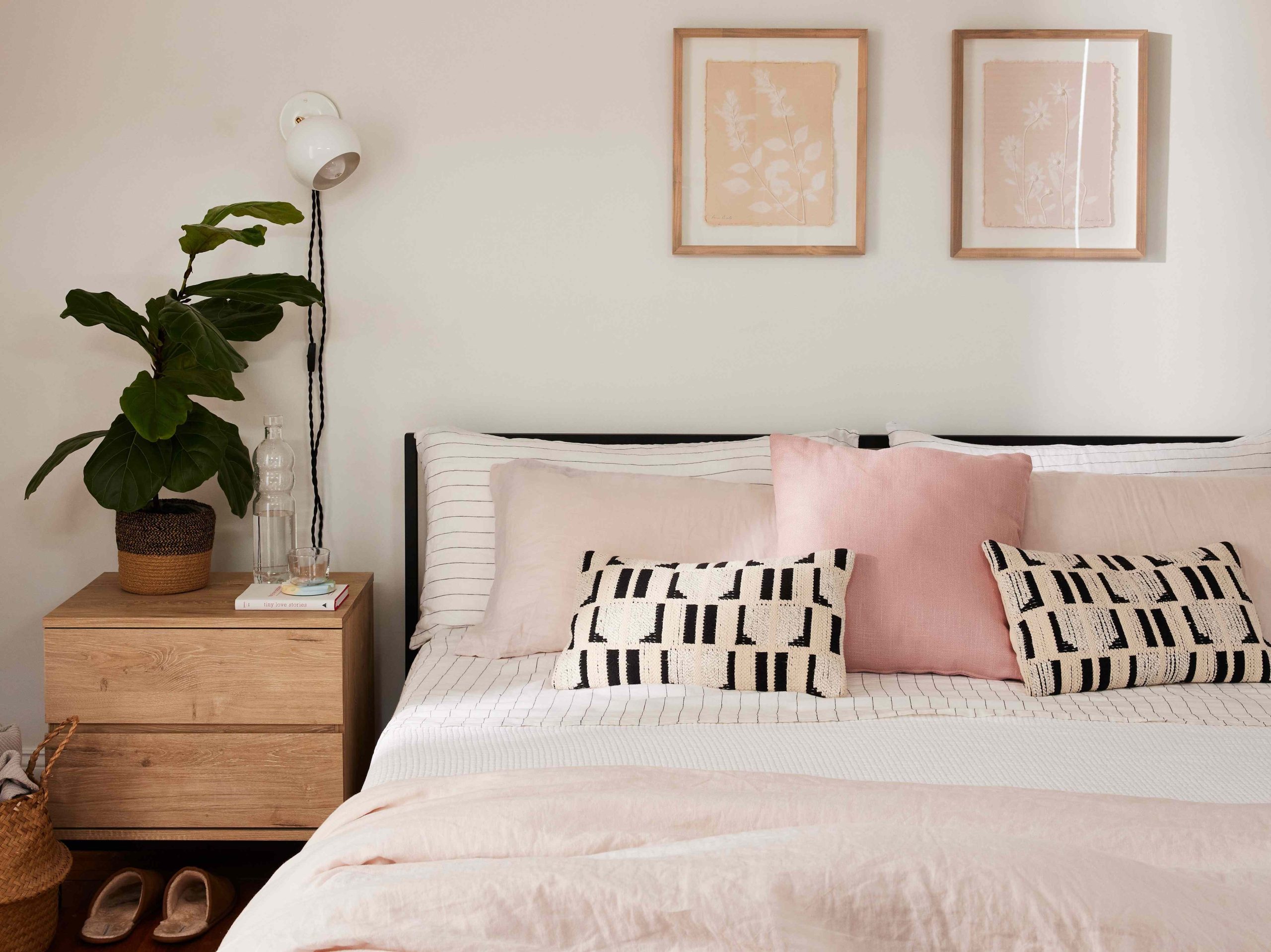 25 Small Bedroom Decor Ideas That Are Big on Style