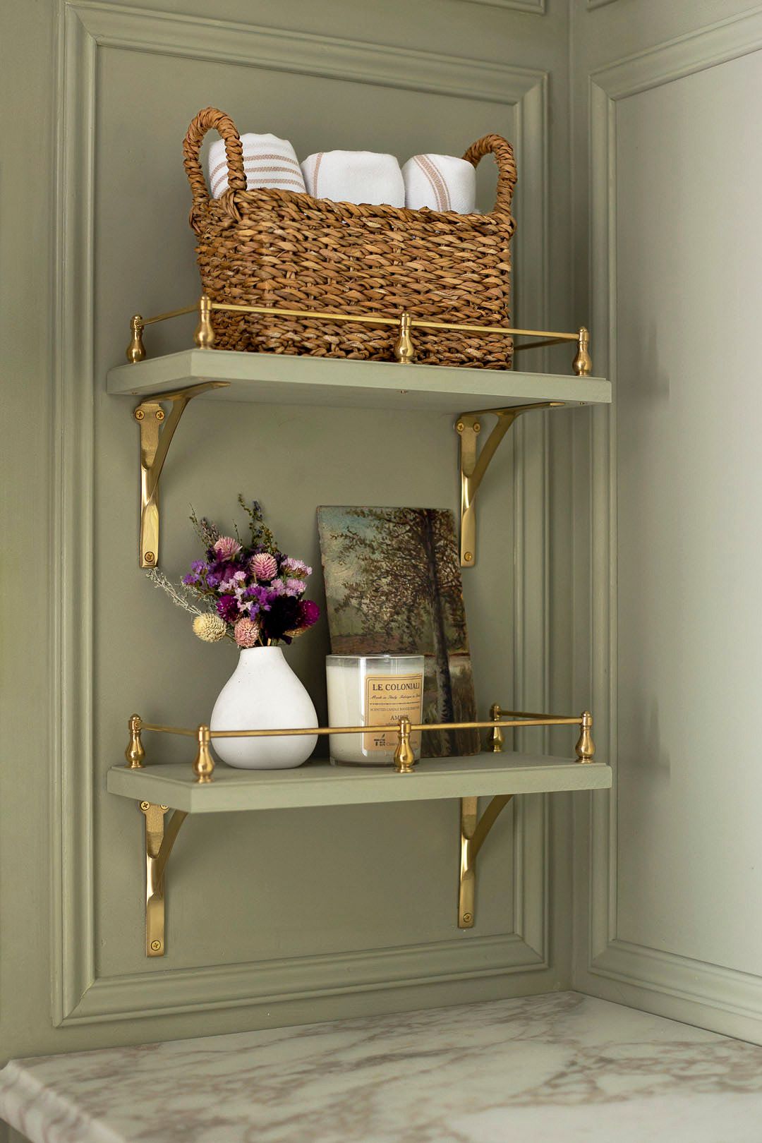 26 Bathroom Shelf Ideas to Keep Your Toiletries Organized