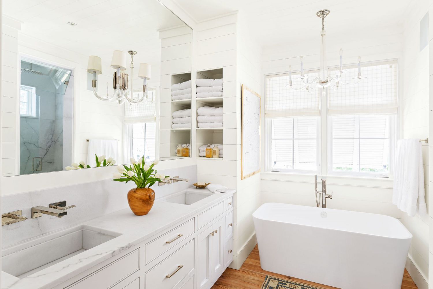 28 Bathroom Shelf Ideas To Improve Storage And Style