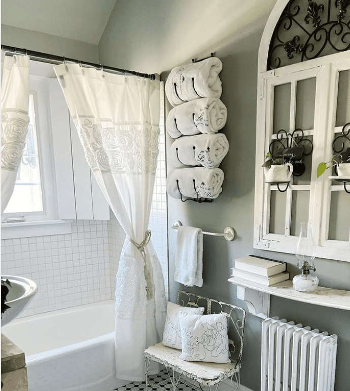 28 Bathroom Shelf Ideas To Improve Storage And Style