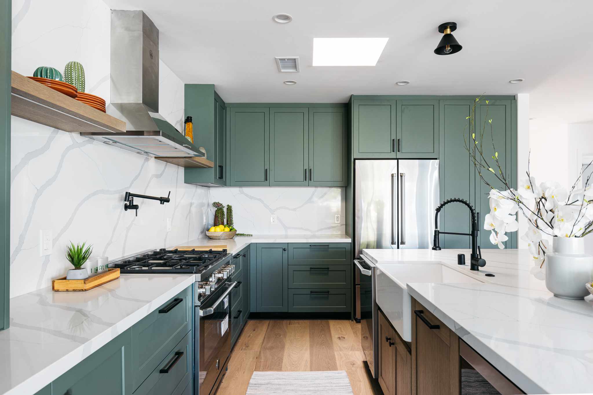 30 Stylish Green Kitchens With Earth-Toned Accents