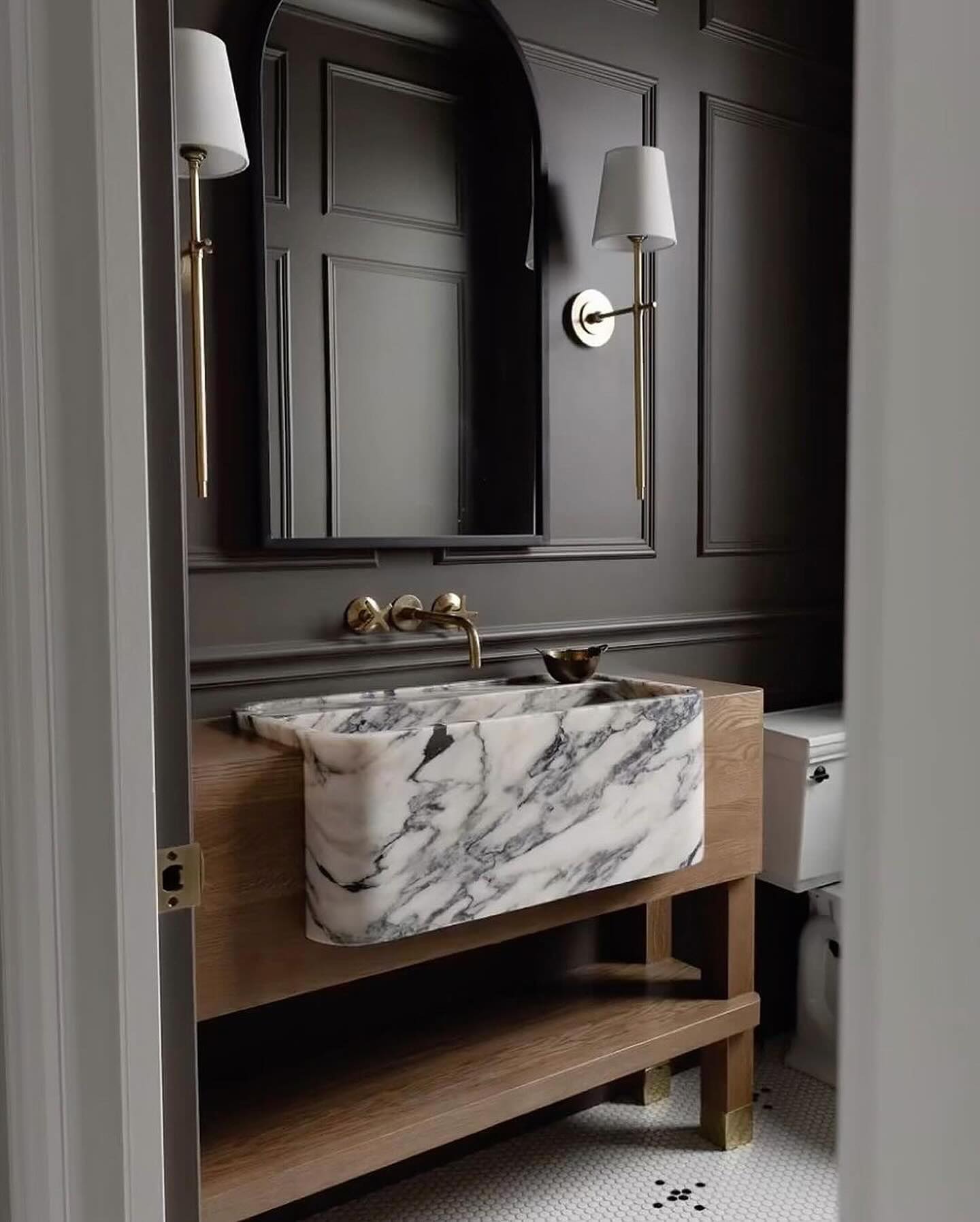 35 Minimalist Bathroom Ideas to Simplify Your Space