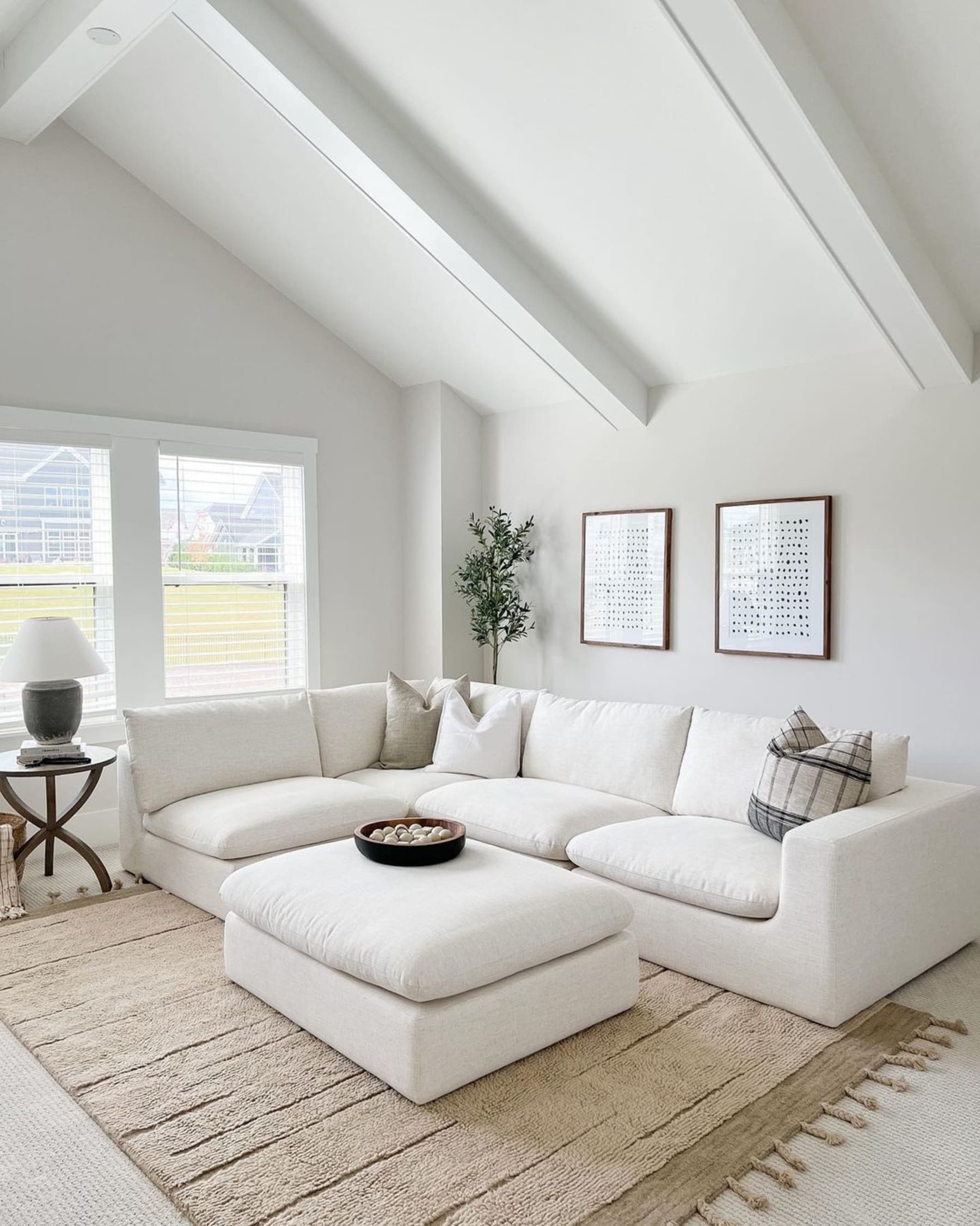 5 Modern Living Room Sets | Castlery US