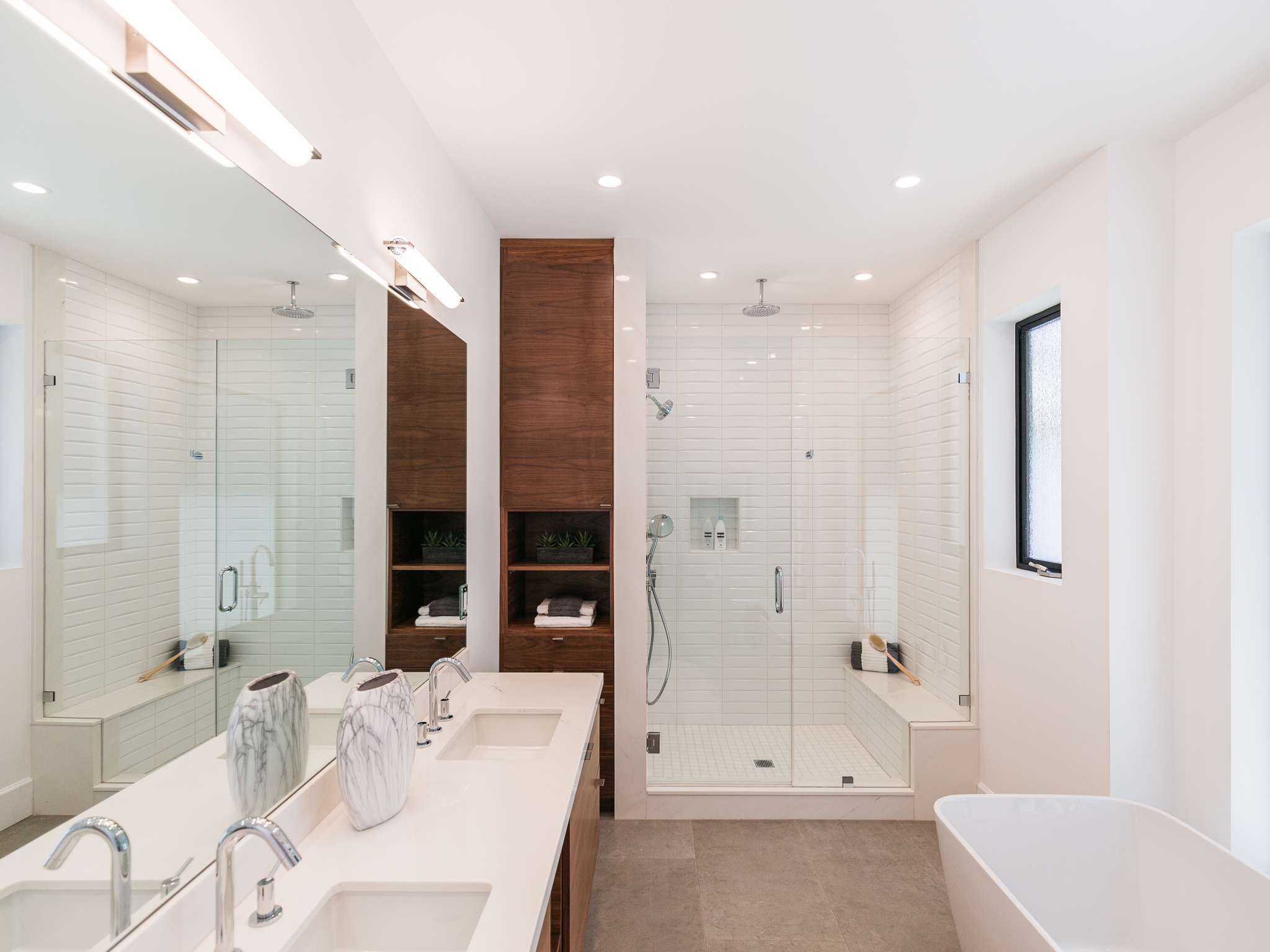 53 Modern Bathroom Ideas to Upgrade Your Space