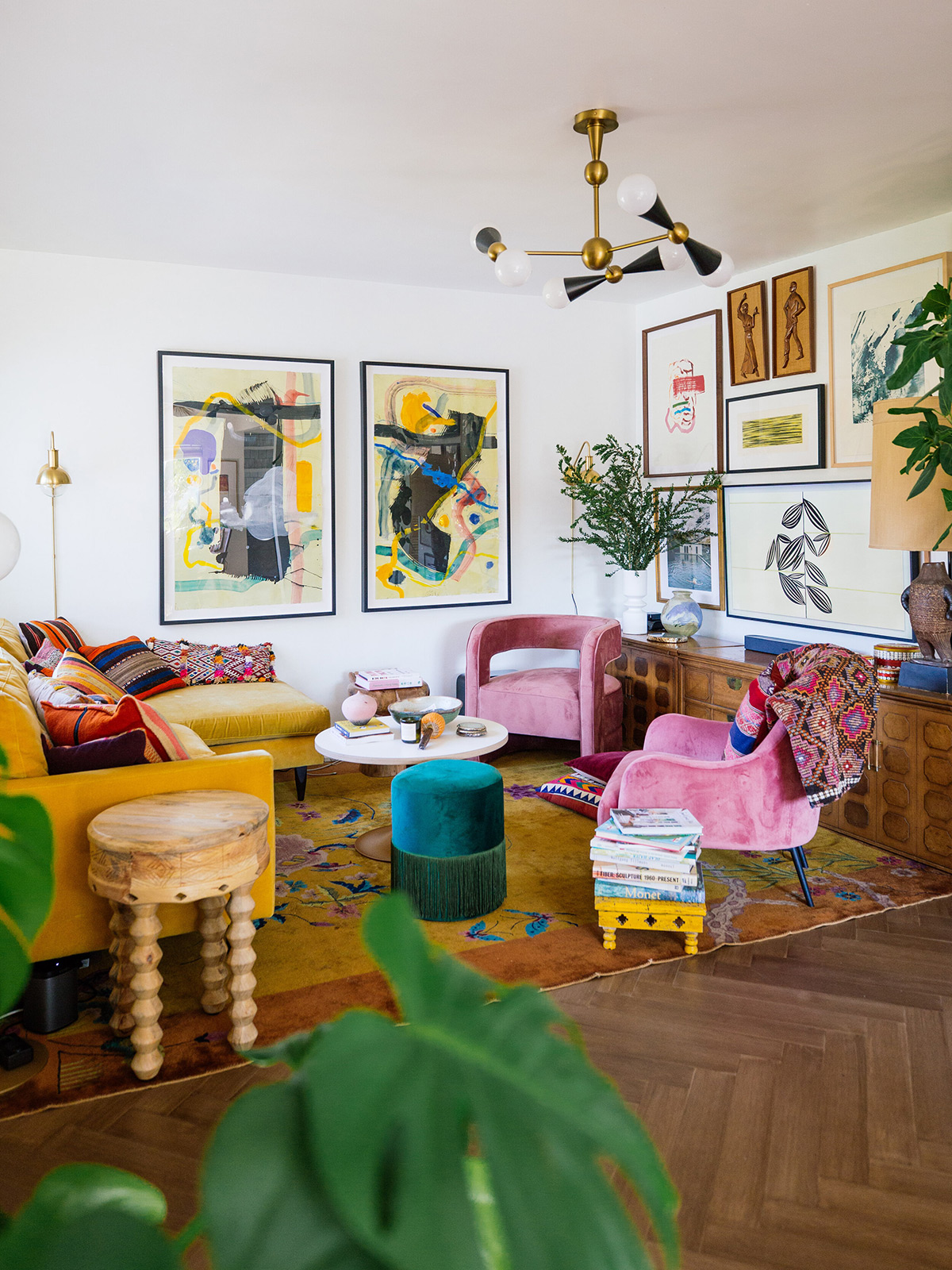 6 Dopamine Decor-Inspired Homes That Maximalists Will Love - Hometrust