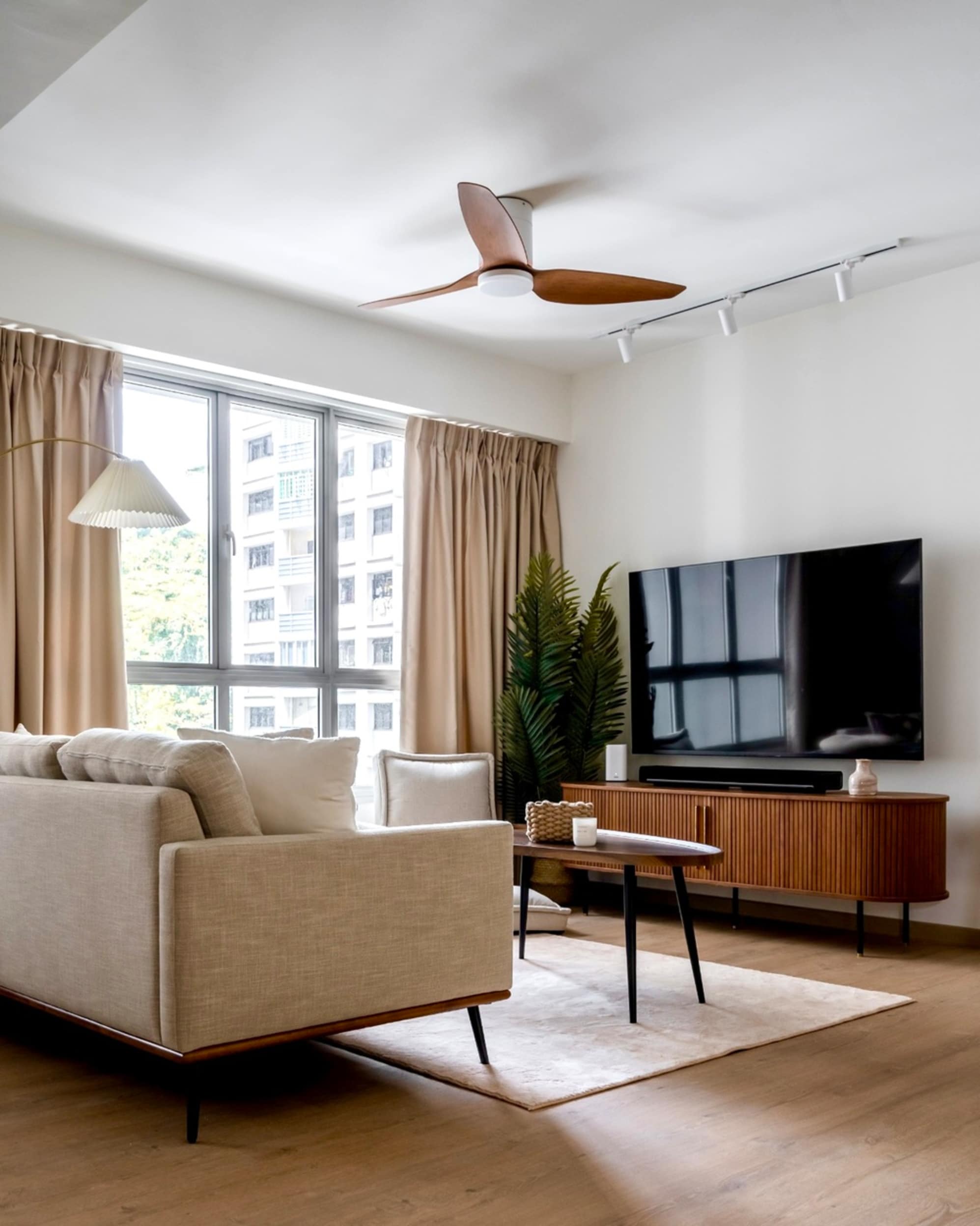 6 Styling Ideas for a Small Living Room Layout with a TV | Castlery US