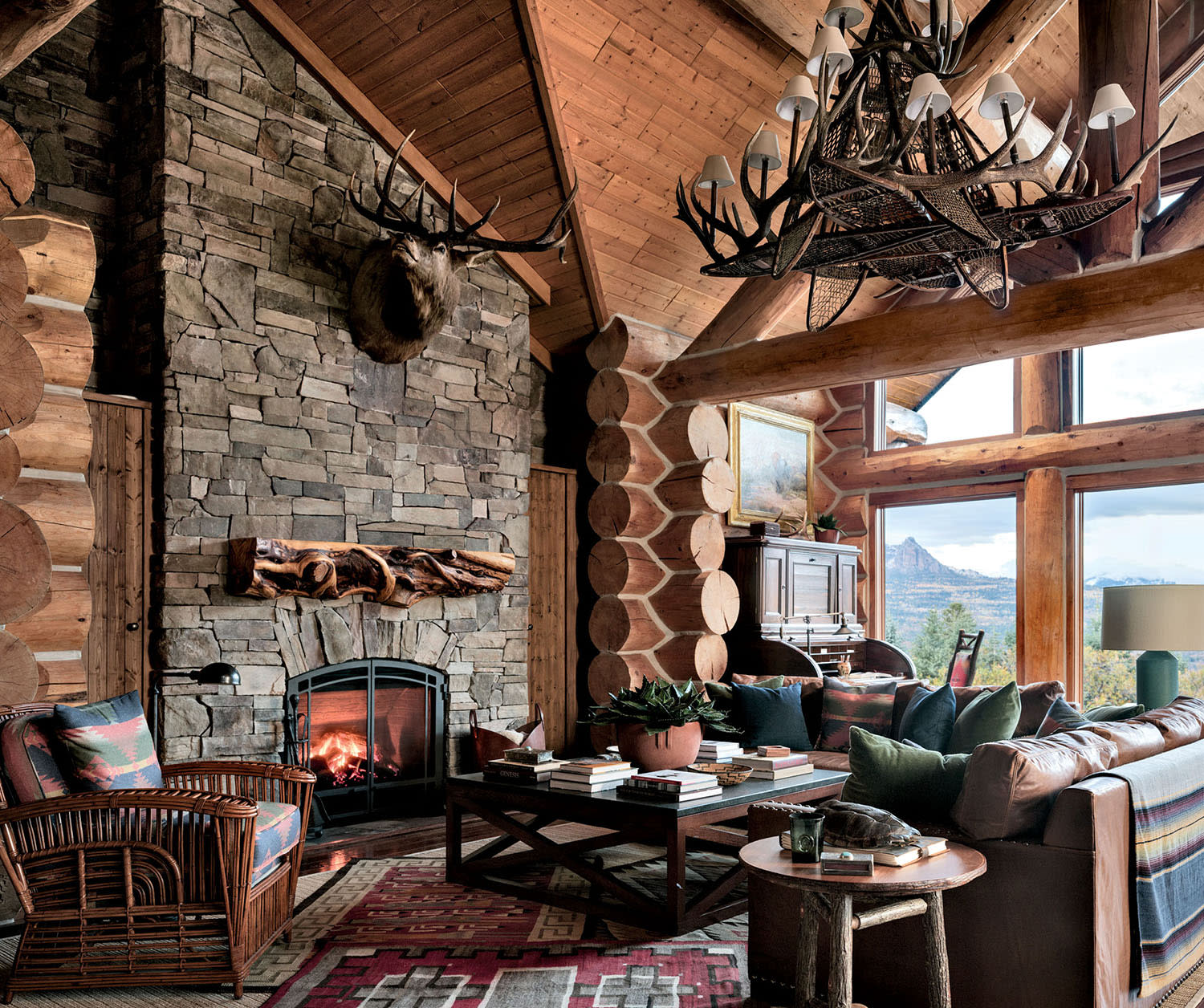 Alfredo Paredes Crafts A Contemporary Rustic Retreat In Colorado | LUXE Interiors + Design