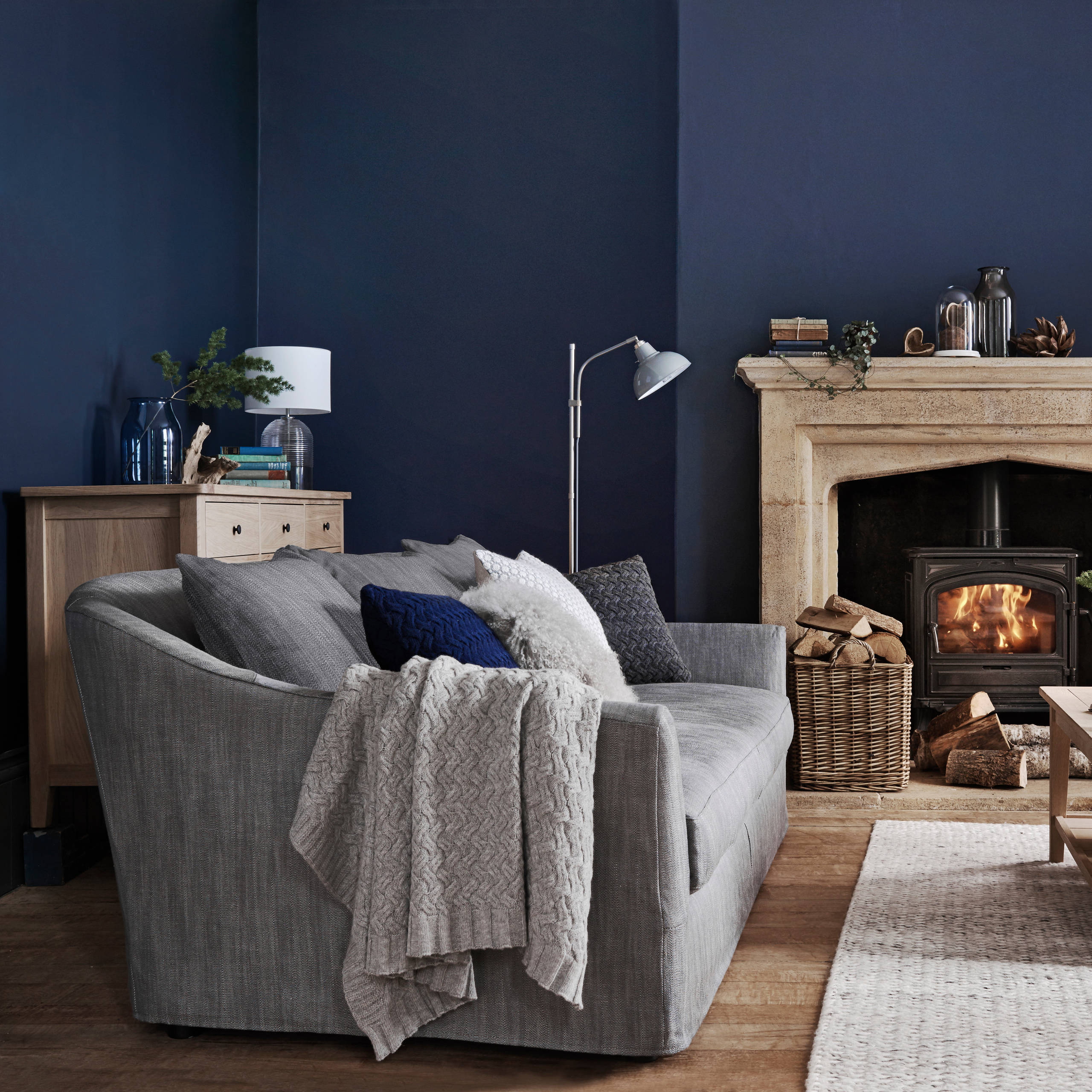 Beautiful Blue and Grey Living Room Ideas You're Going to Love | Houzz IE