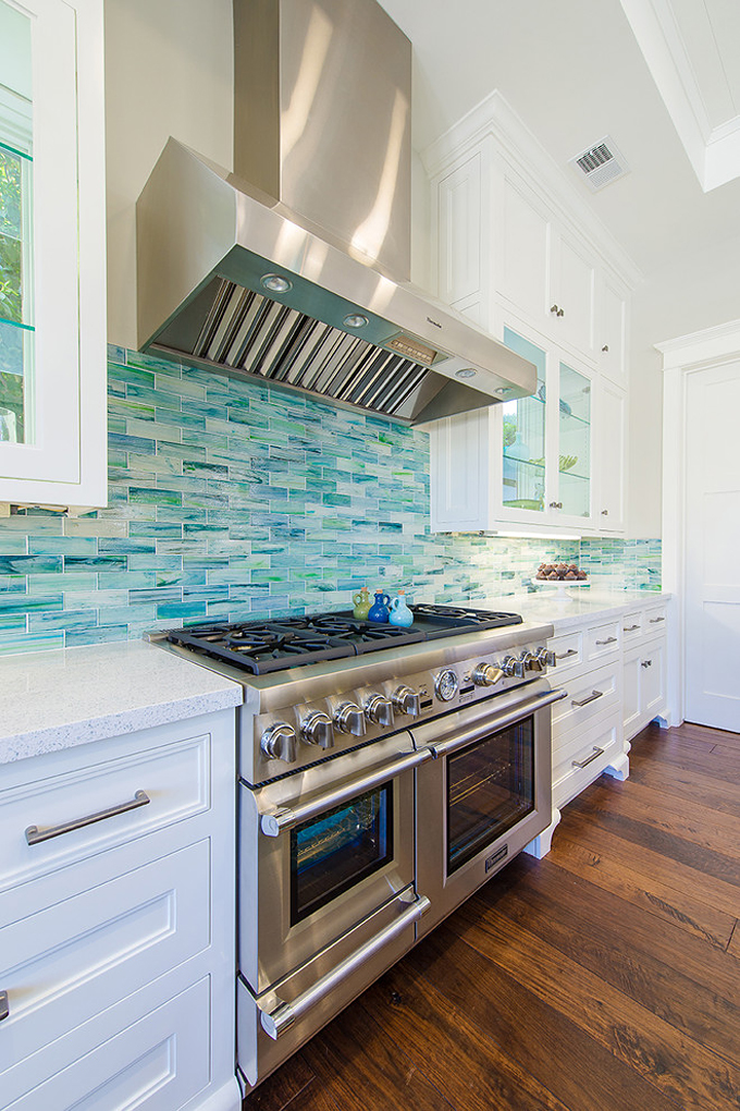 Best Coastal, Beach, and Ocean Themed Kitchen Ideas - Fine Frugal Home