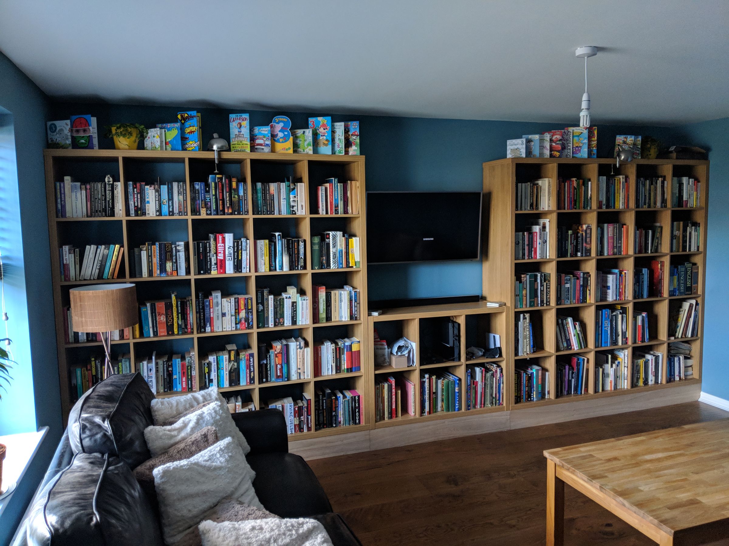 Built in Ikea Bookshelf - Full Wall : 8 Steps (with Pictures) - Instructables