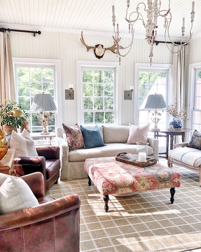 Charming French Farmhouse Style Home Tour - shabbyfufu.com