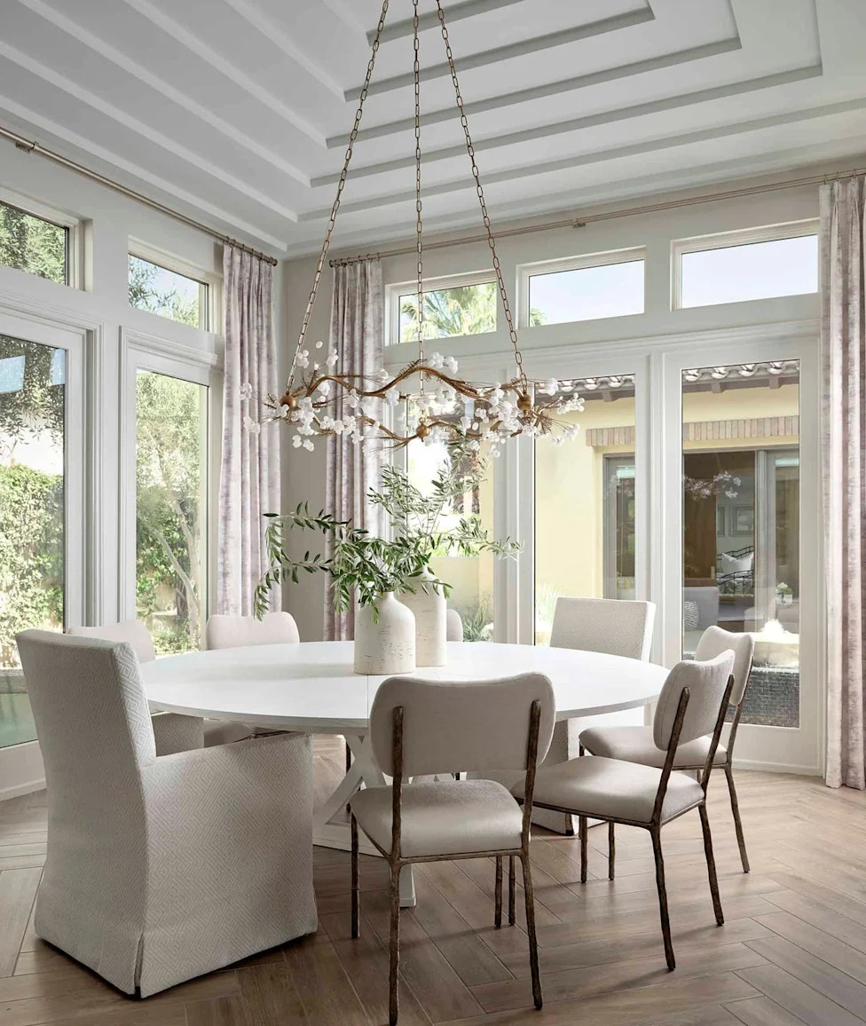 Designers Cracked the Code on the Perfect Dining Room Seating Arrangement
