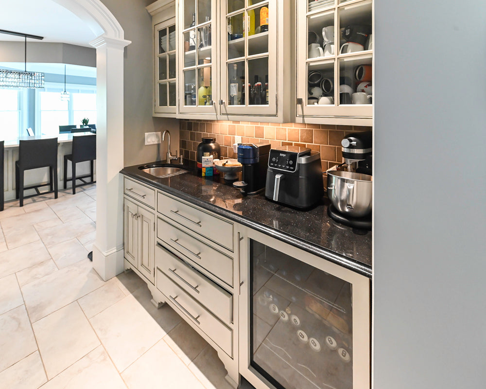 Dry/Wet Bars & Pantries & Islands – Aurora Circ