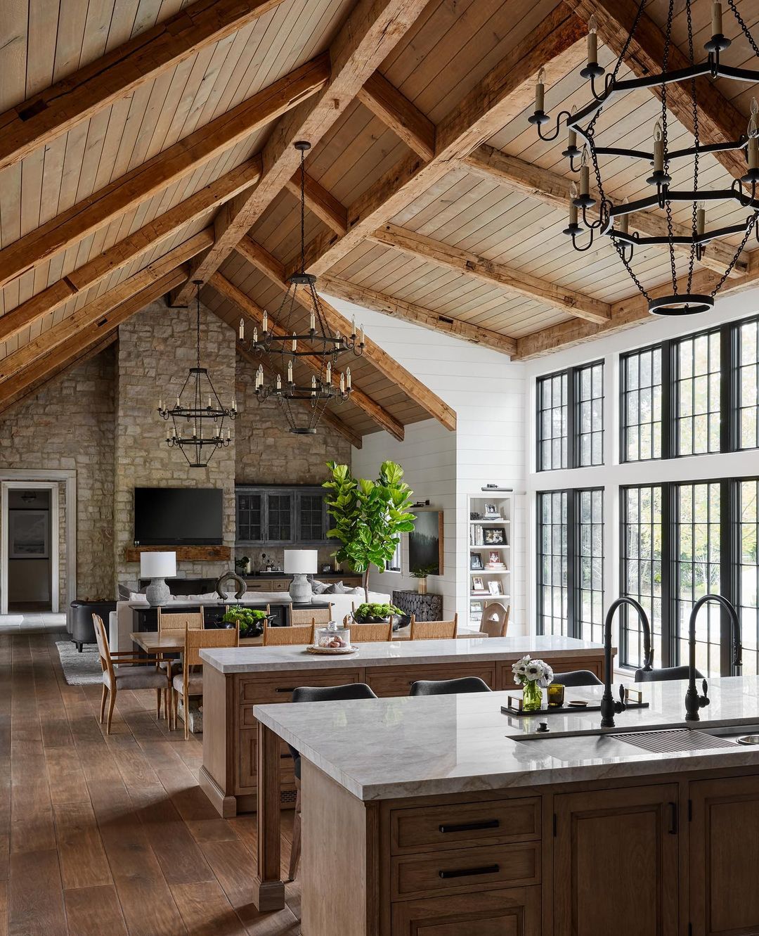 Farmhouse Kitchen - Exclusive Woodworking