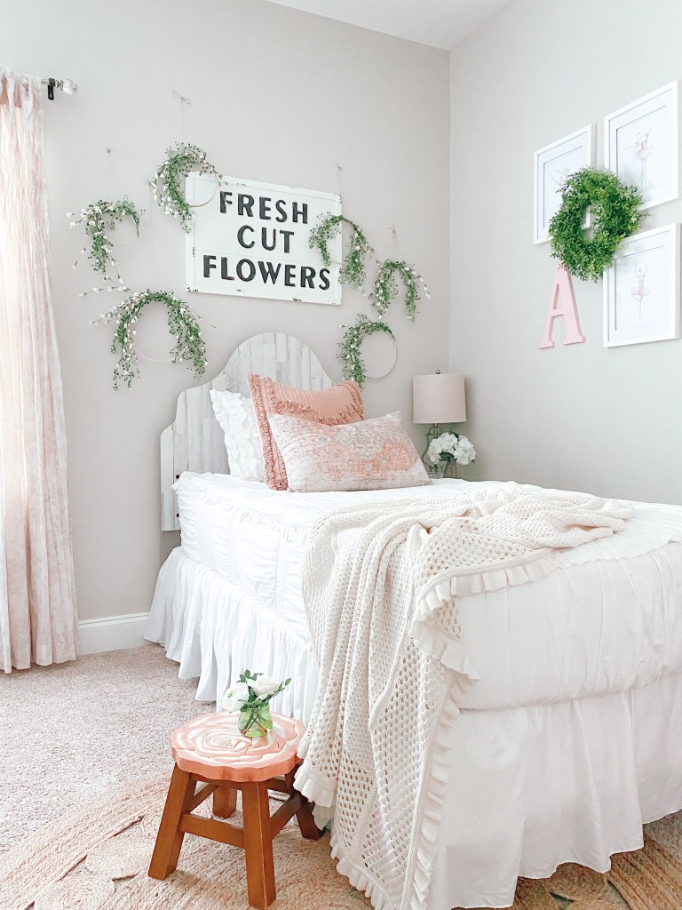Farmhouse Vintage Girl's Room Decor I'm Loving Right Now (And Using In Our Next Home) - farmhouseish