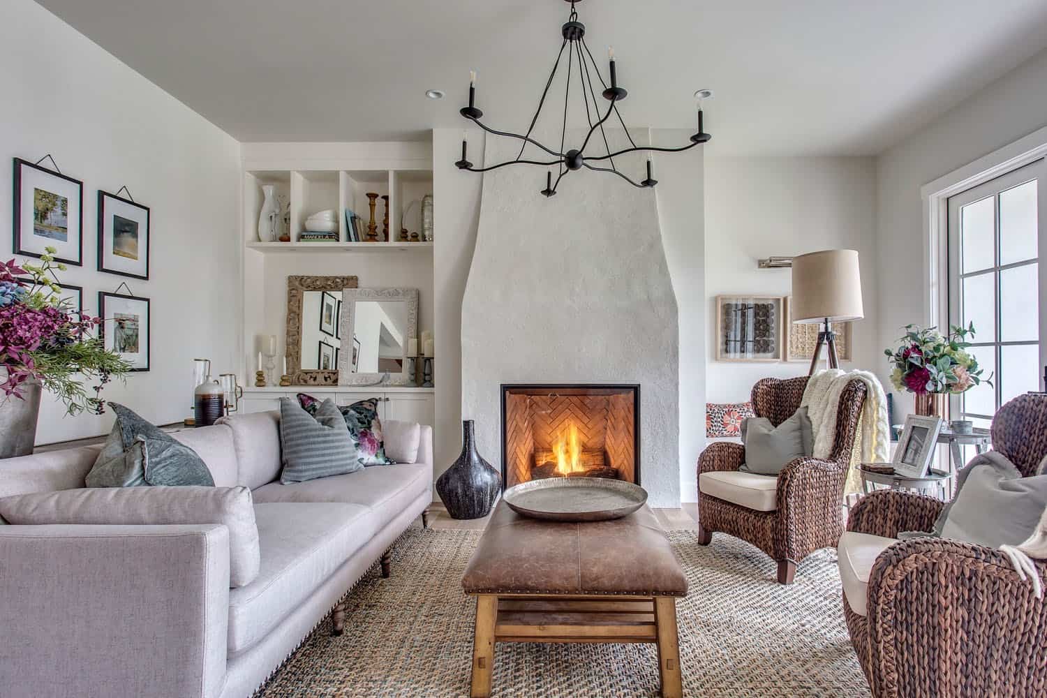 How To Achieve The Perfect Blend Of French Provincial With Modern Style - A House in the Hills