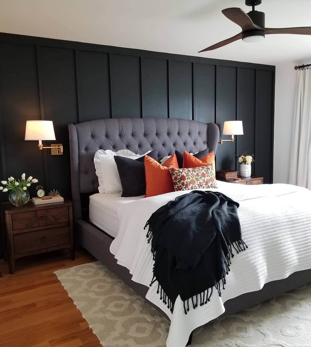 How To Highlight And Decorate A Black Accent Wall