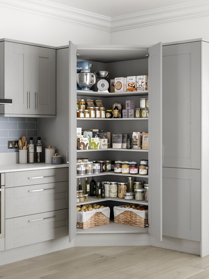How-to-incorporate-a-pantry-in-any-sized-kitchen