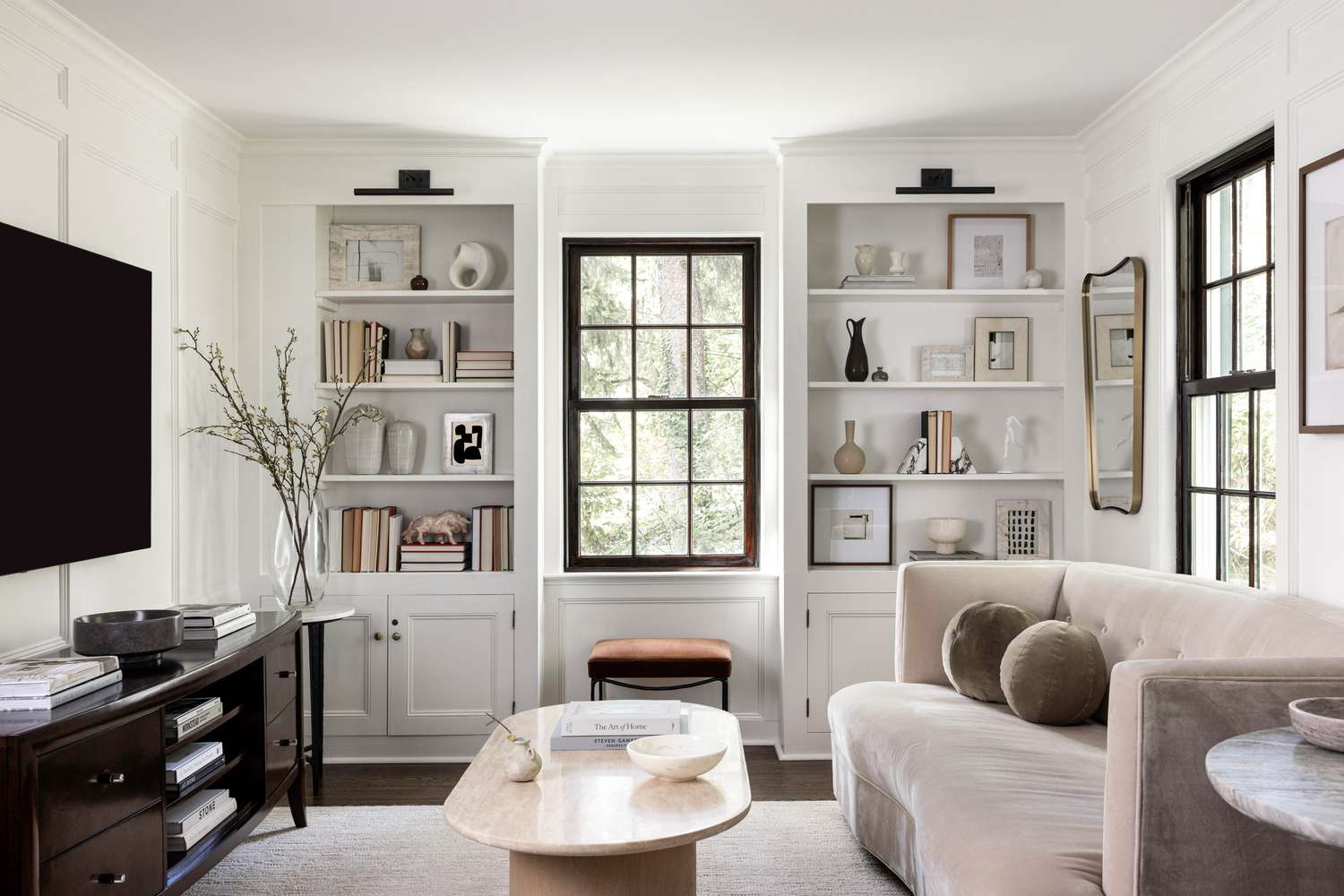 How to Style Your Bookshelves Like a Pro Designer
