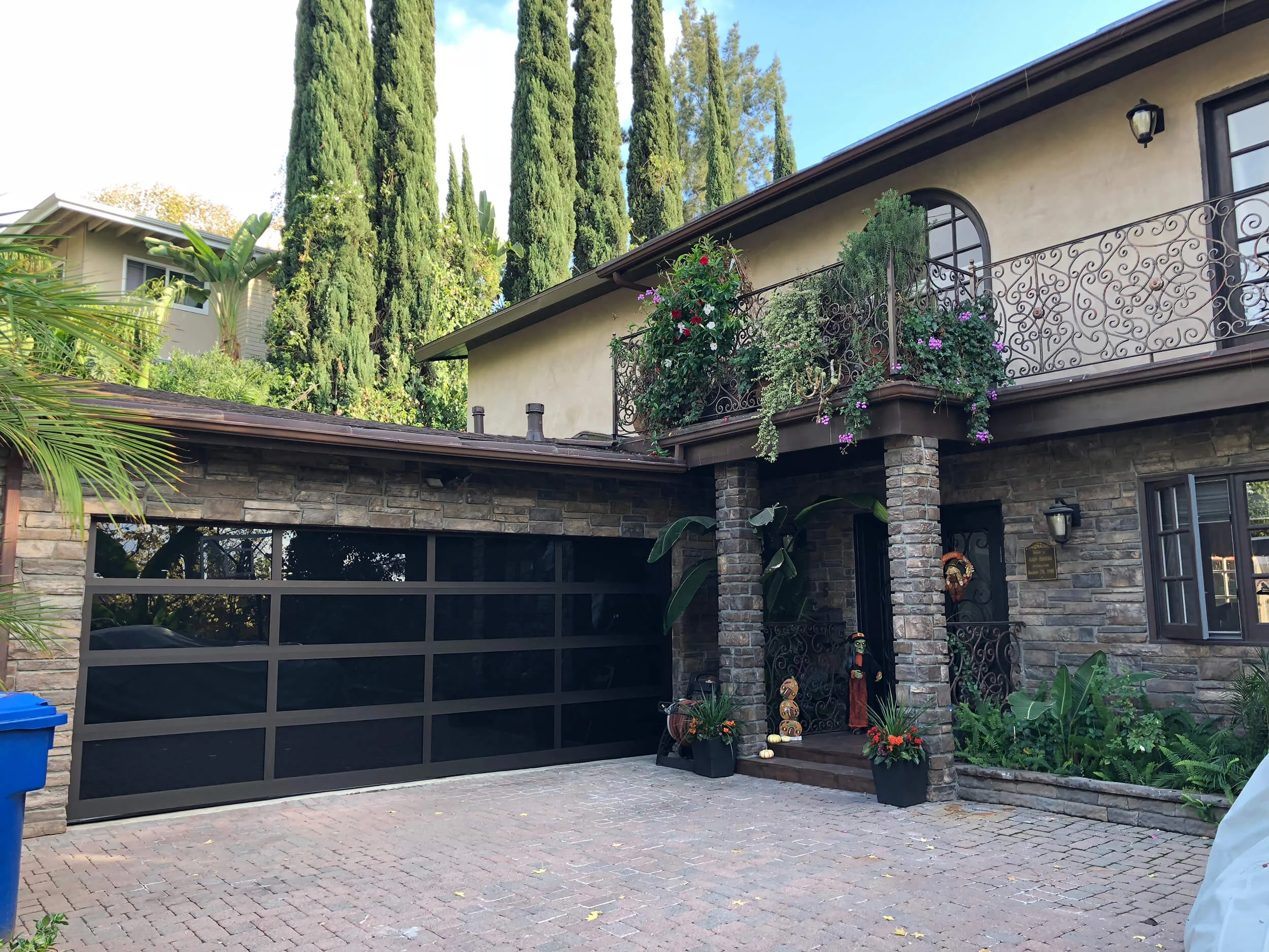 Modern Glass Garage Doors at Factory Direct Wholesale Pricing in Phoenix, Los Angeles & San Diego