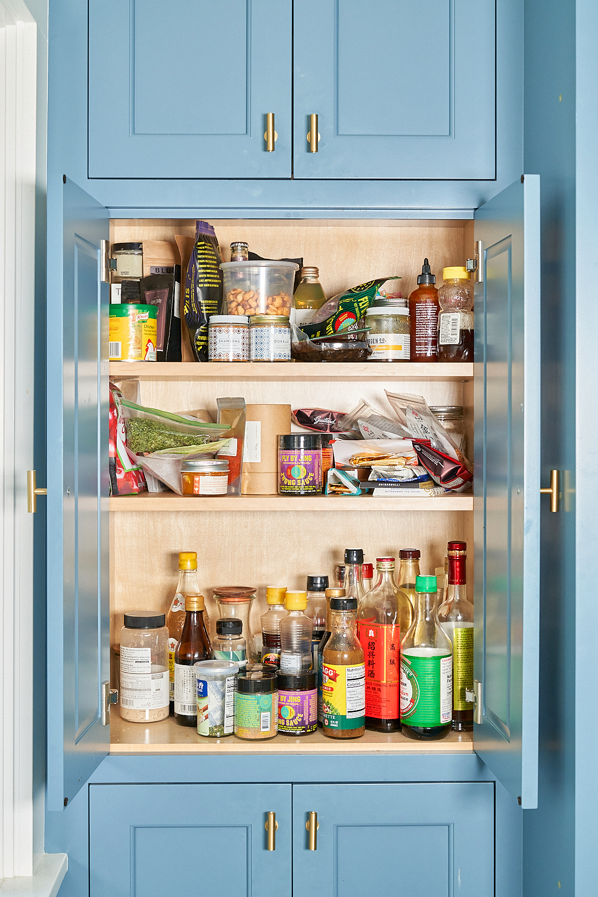 One Pantry, One Vanity Drawer—Each Organized in 15 Mins Flat