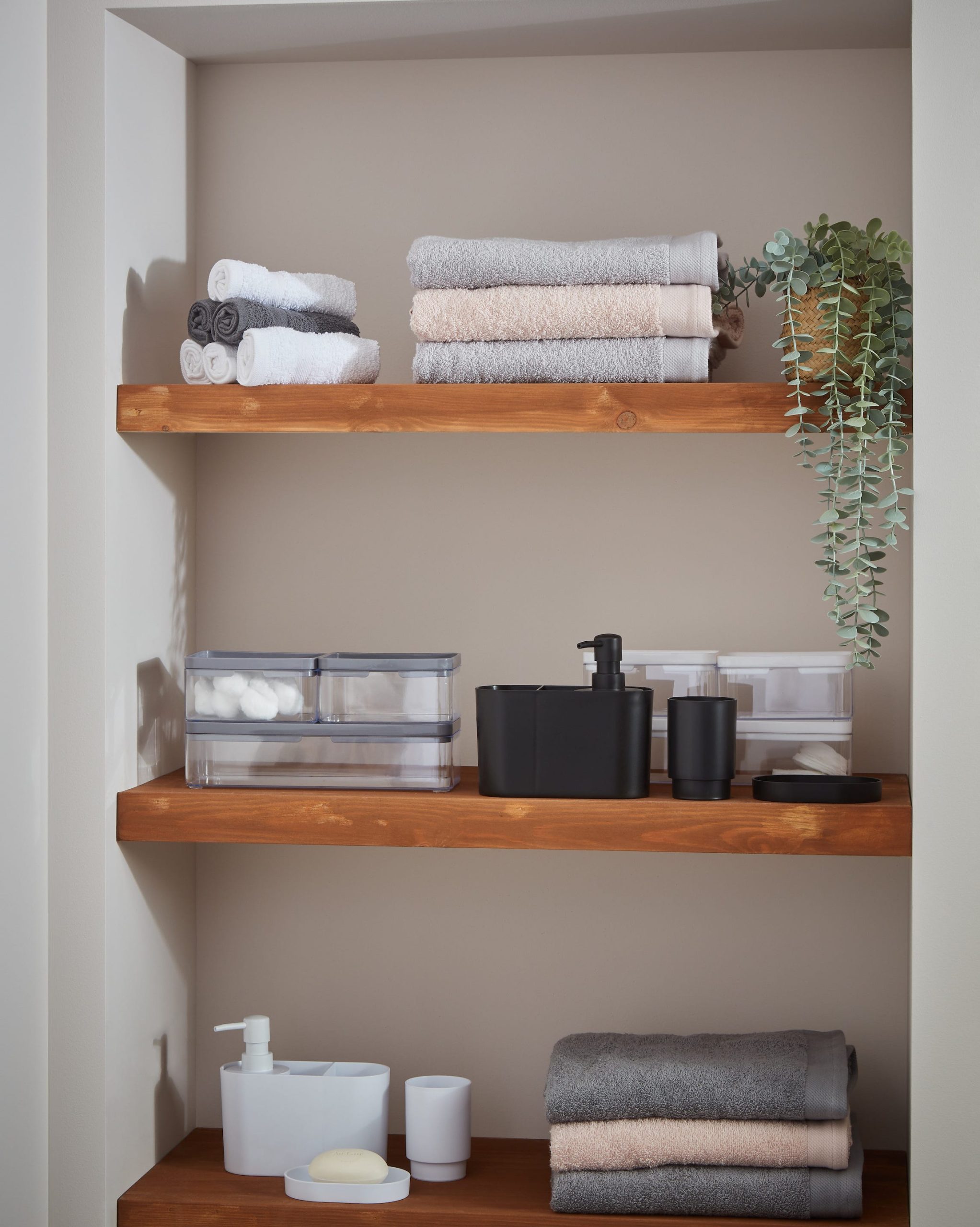 Shelf Ways To Store Towels In A Small Bathroom 20 Towel Storage Ideas For Small Bathrooms (