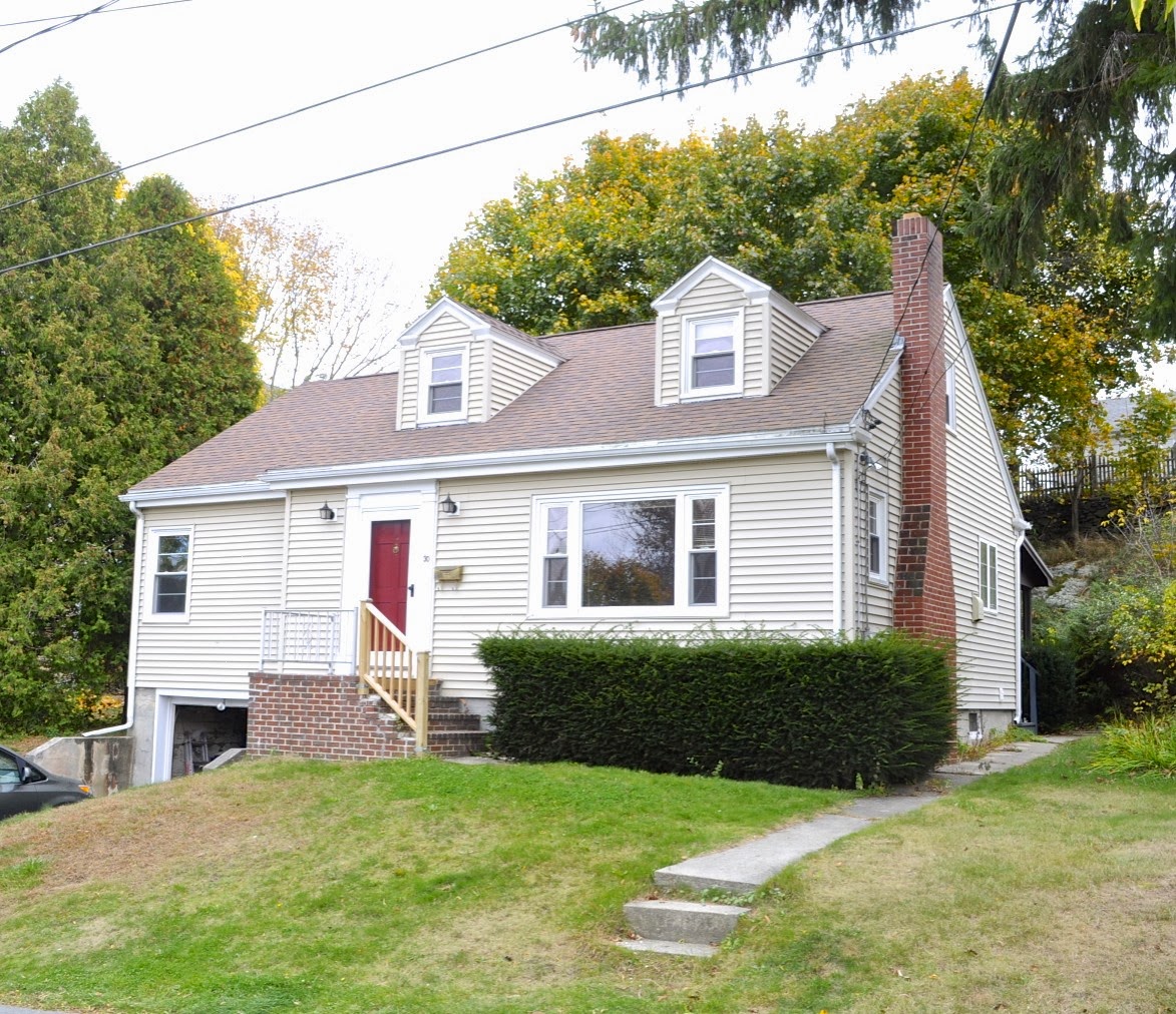 SoPo Cottage: The Beach Cottage - Reinventing a 1940's Cape Cod